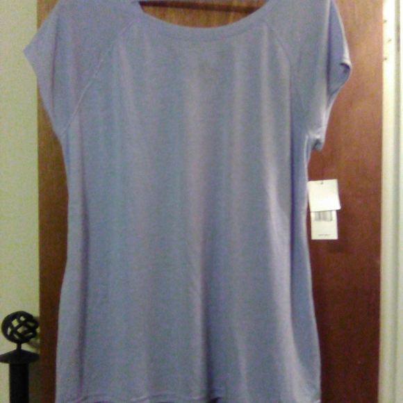 Ladies Top - Picture 2 of 4